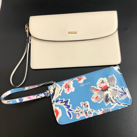 Nine West Floral Wristlet Lovevook Beige Wristlet - Picture 1 of 7